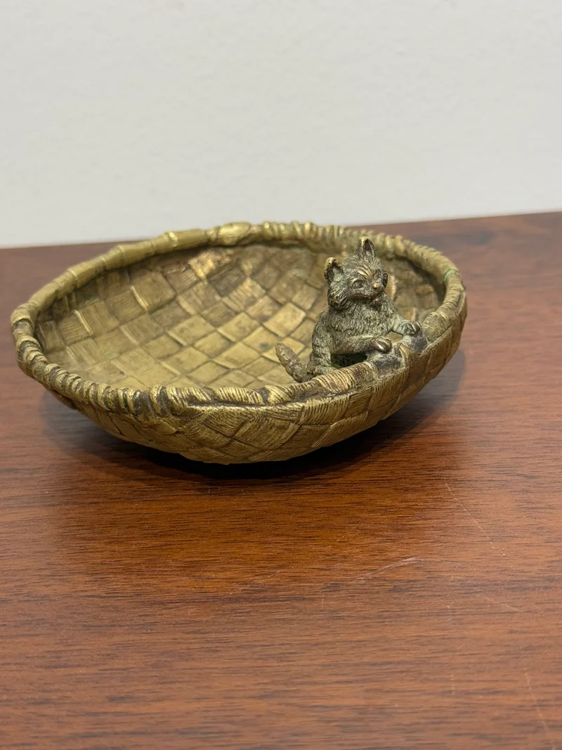 Vide-poche Bronze de Vienne tressé avec figurine de chat vintage