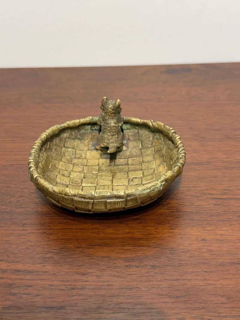 Vide-poche Bronze de Vienne tressé avec figurine de chat vintage
