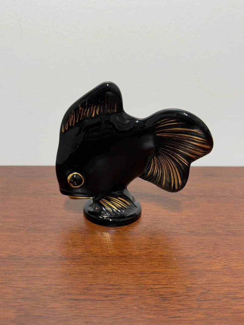 Figurine poisson en céramique noire et dorée - Style vintage