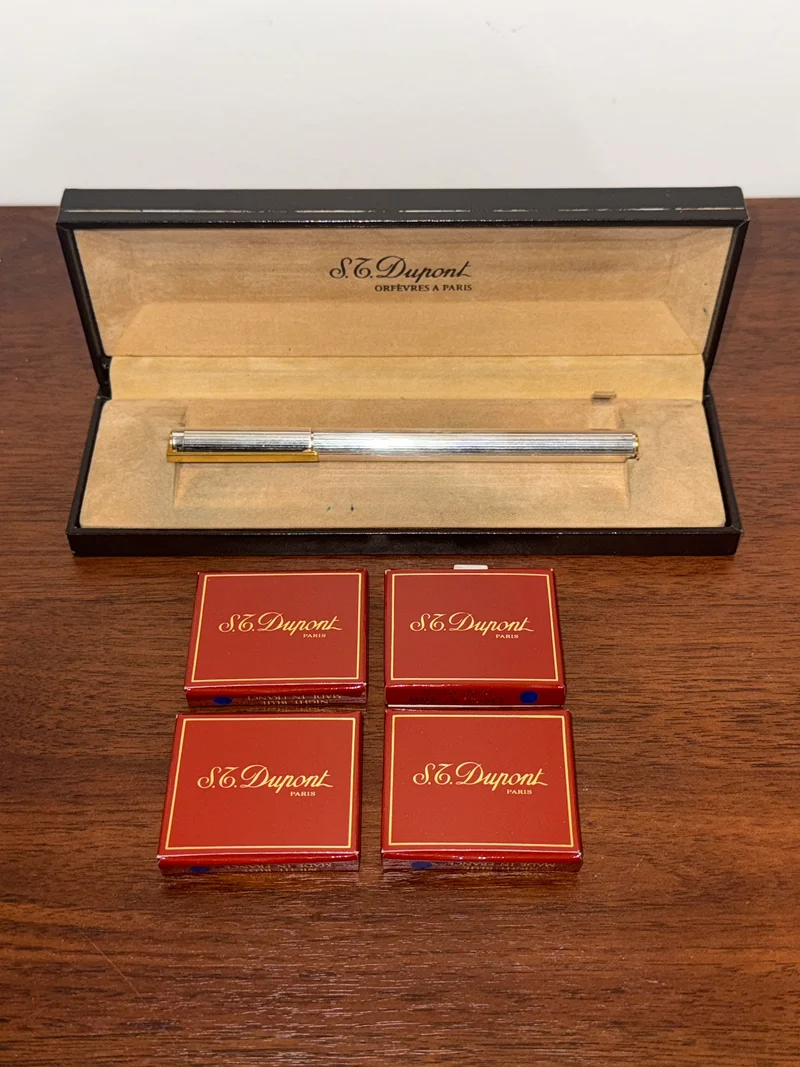 Stylo-plume S.T. Dupont en argent massif et plume or 18 carats 750