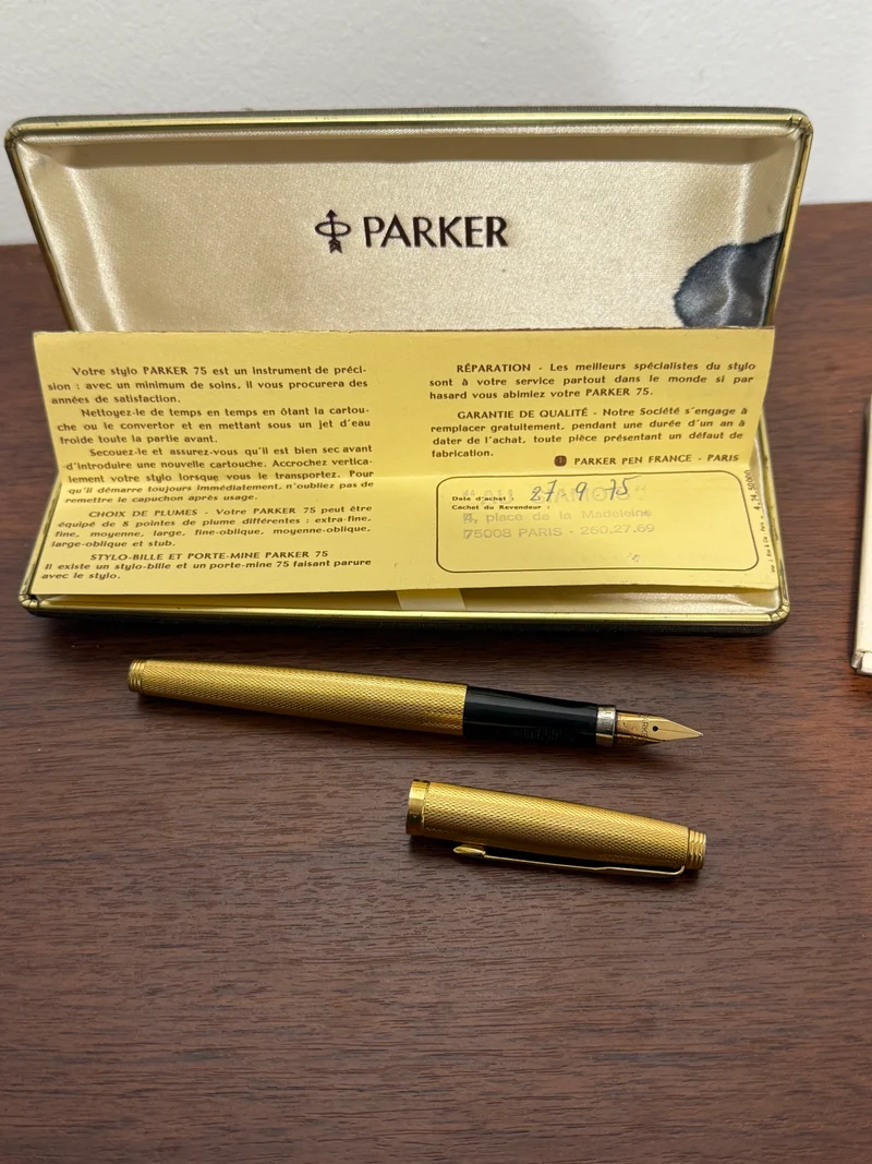 Stylo Plume Parker 75 Plaqué Or - Plume 18 carats 750 - Années 1970