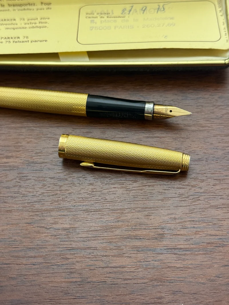 Stylo Plume Parker 75 Plaqué Or - Plume 18 carats 750 - Années 1970