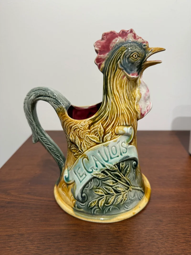 Pichet en barbotine - Coq « Le Gaulois »