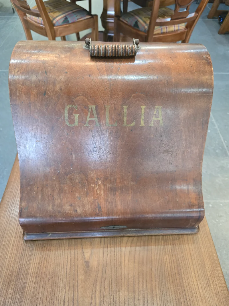 Machine à écrire Gallia, boîte d’origine
