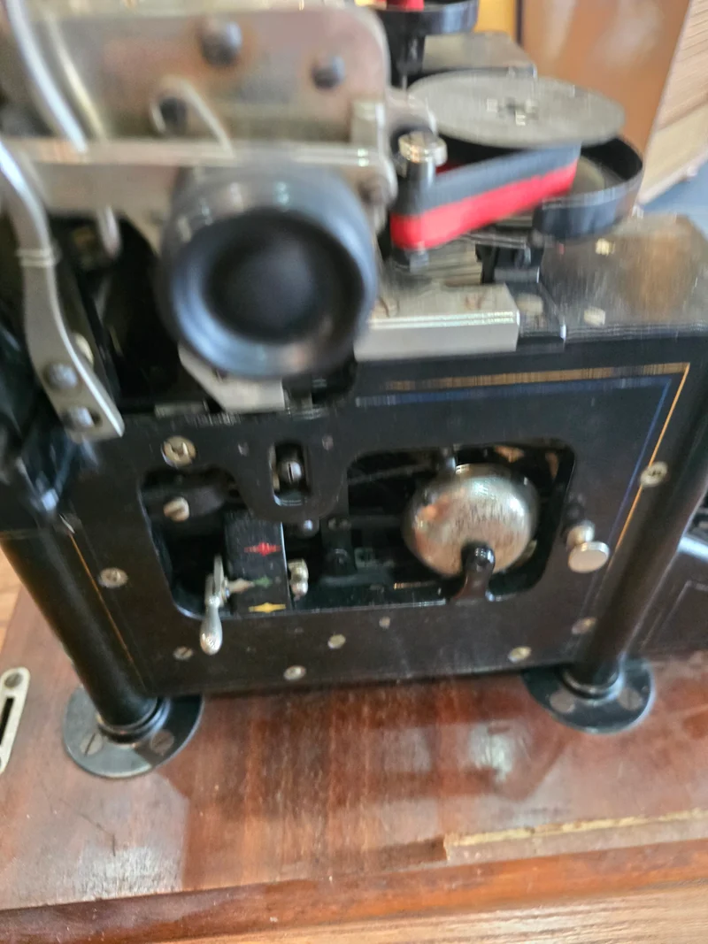 Machine à écrire Gallia, boîte d’origine