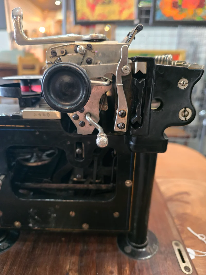 Machine à écrire Gallia, boîte d’origine