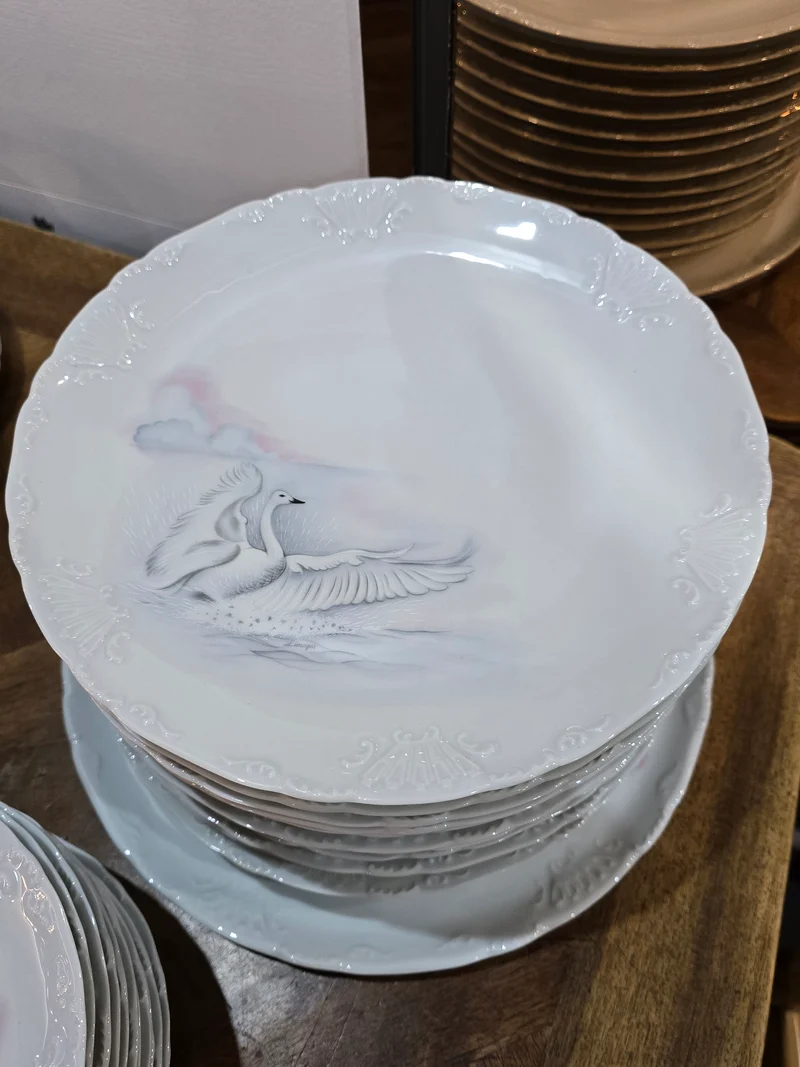 Service Tharaud Limoges "modèle cygne"