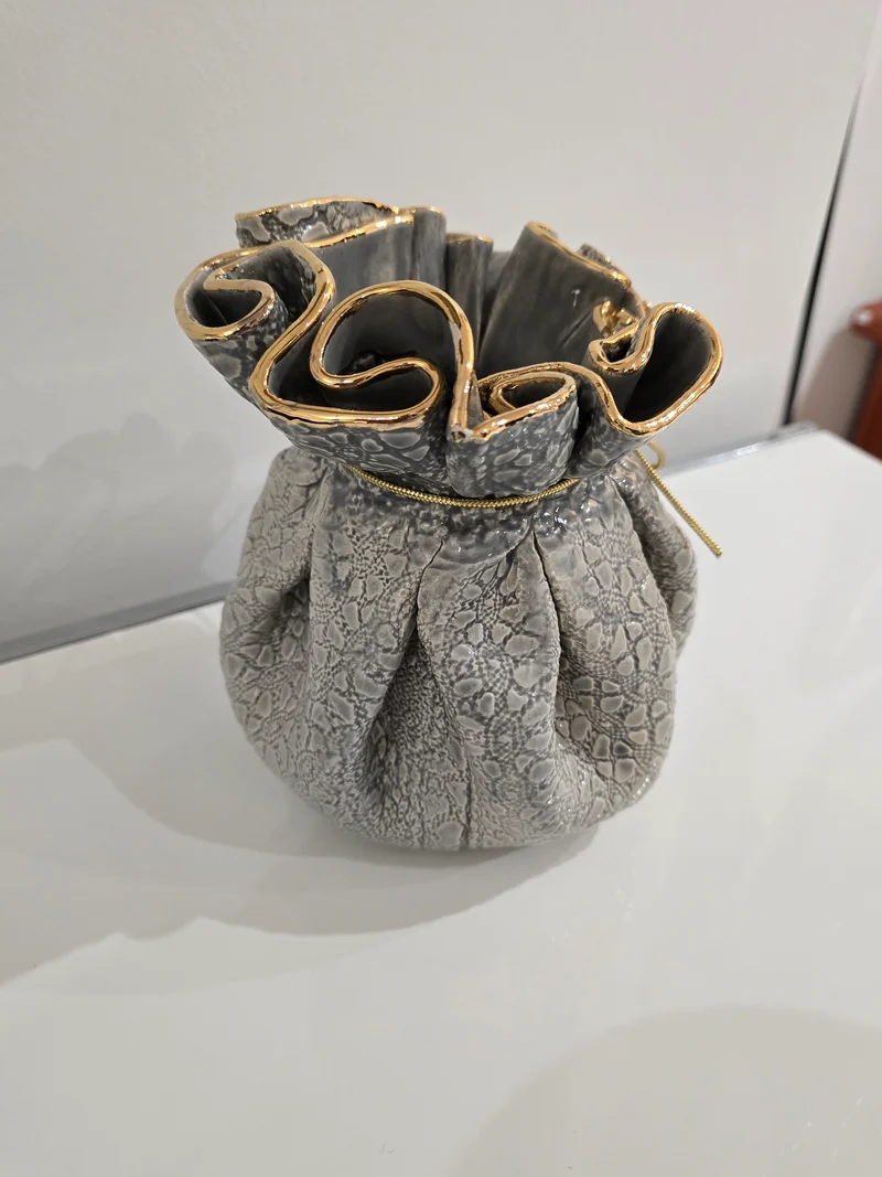 Vase homoniere gris/or