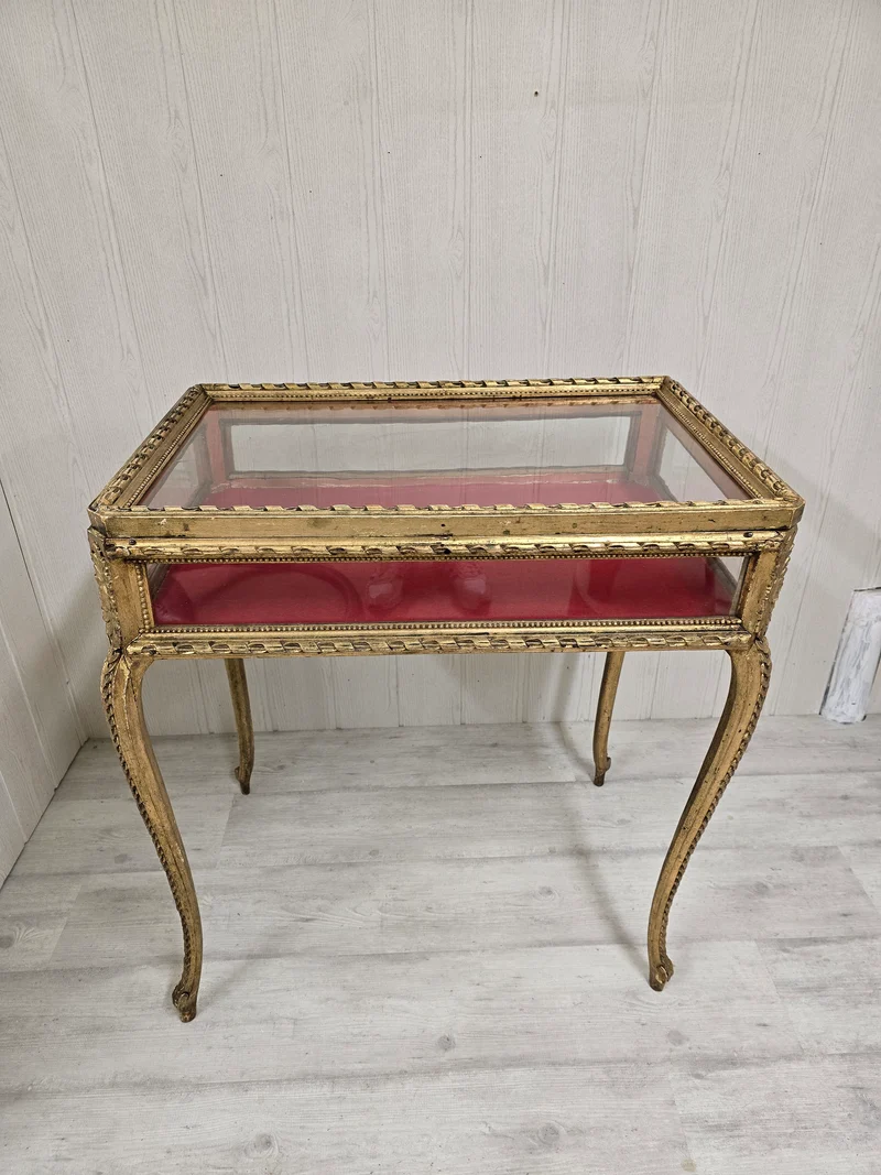 Table vitrine 19ème style louis xv bois doré