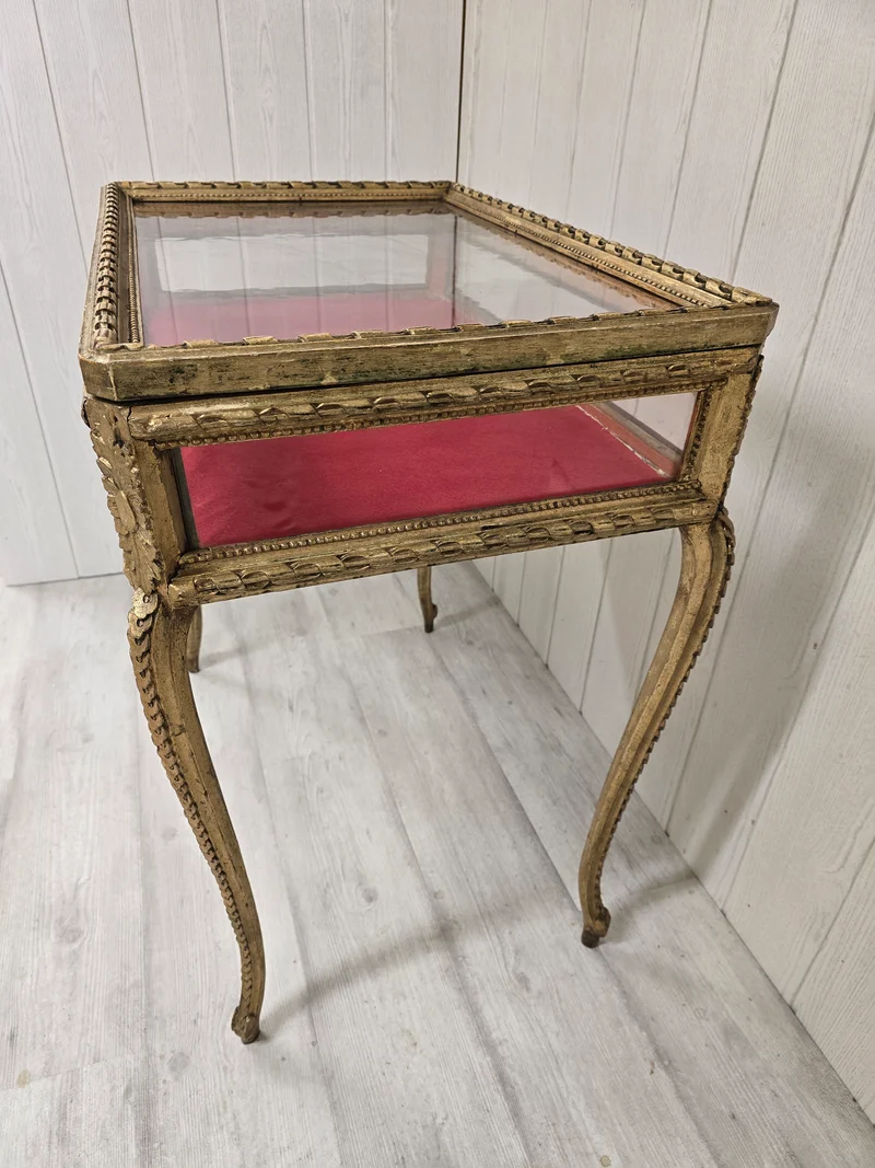 Table vitrine 19ème style louis xv bois doré