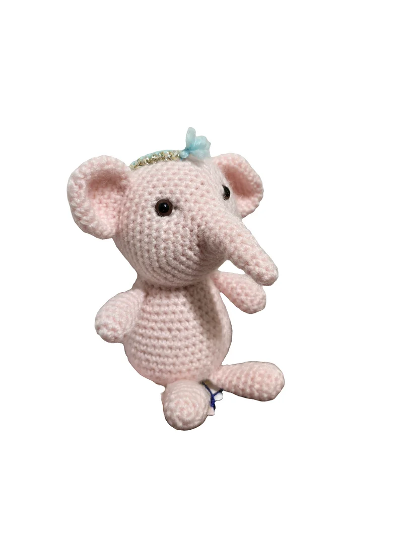Éléphant bébé rose