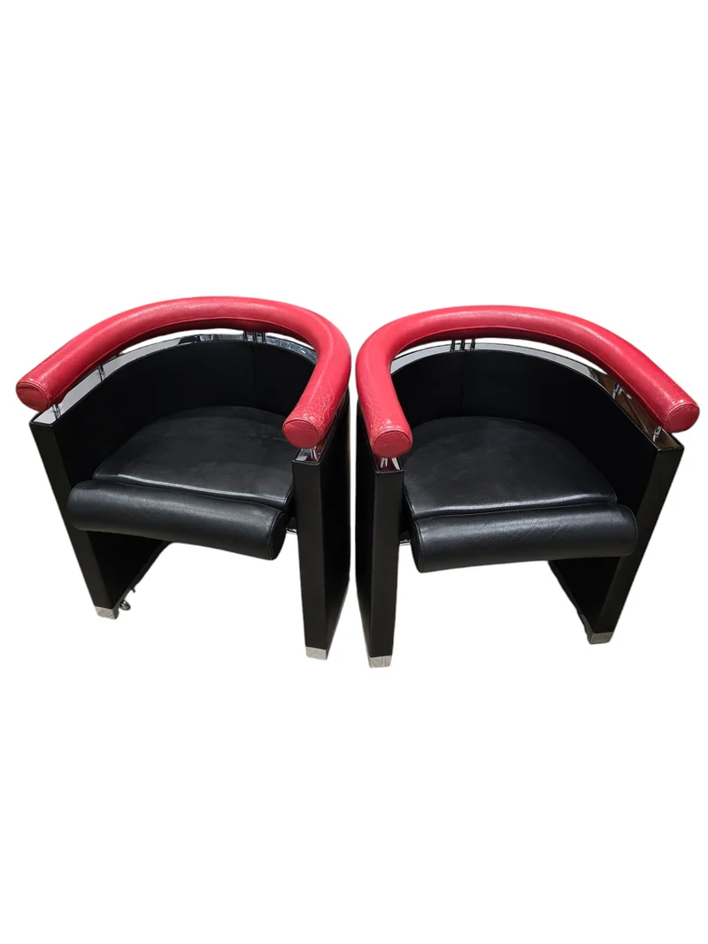 Rare paire de fauteuils design – Cuir noir & rouge – Chrome – Années 80/90