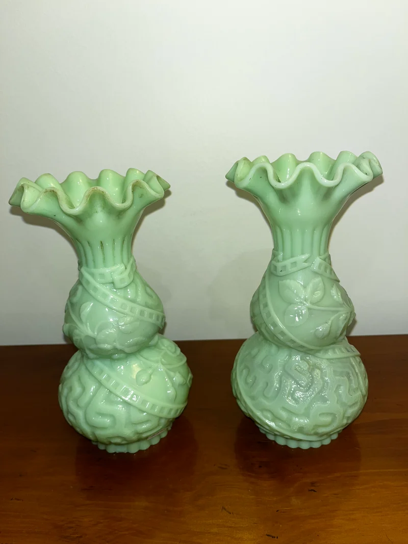 Paire de vase opaline vert bohème vintage