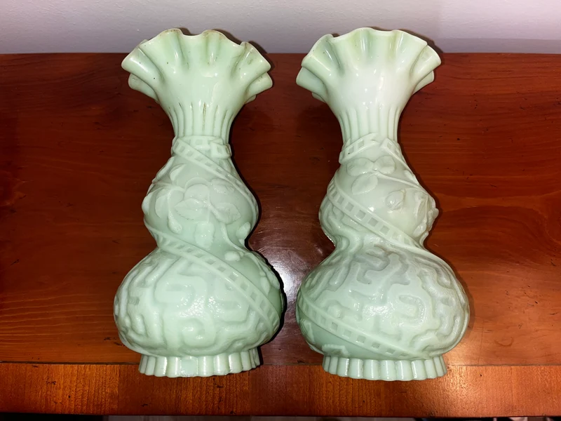 Paire de vase opaline vert bohème vintage