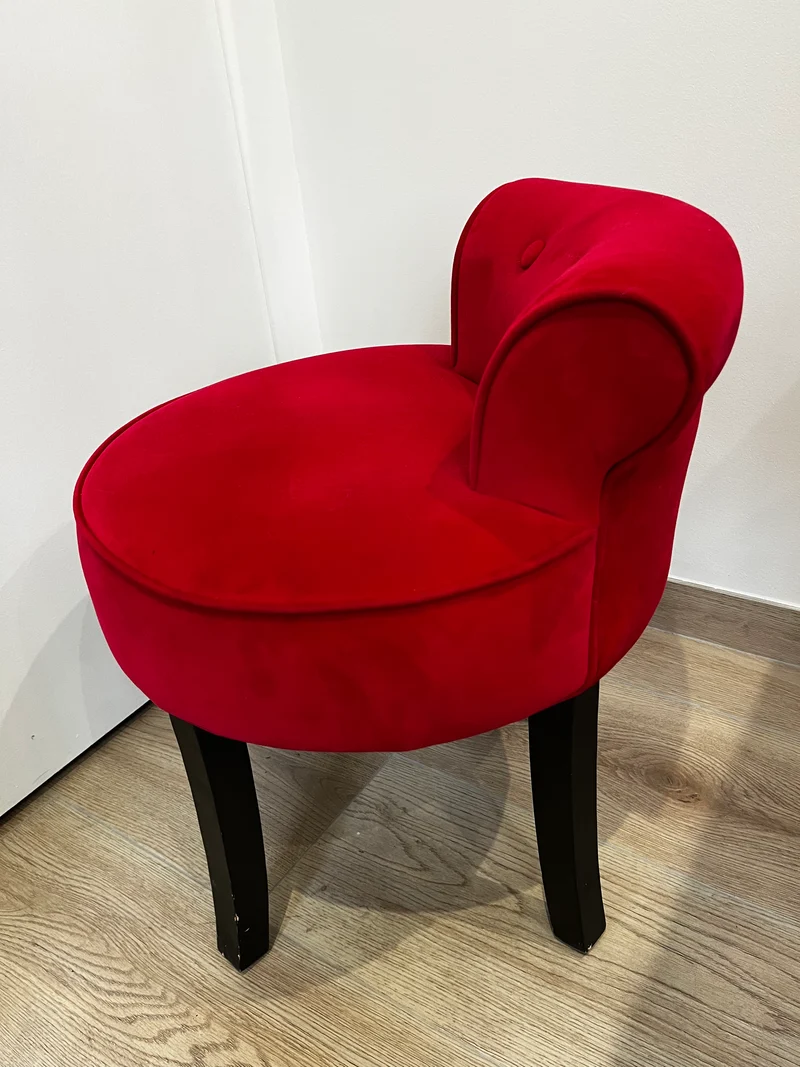 Petit fauteuil velours