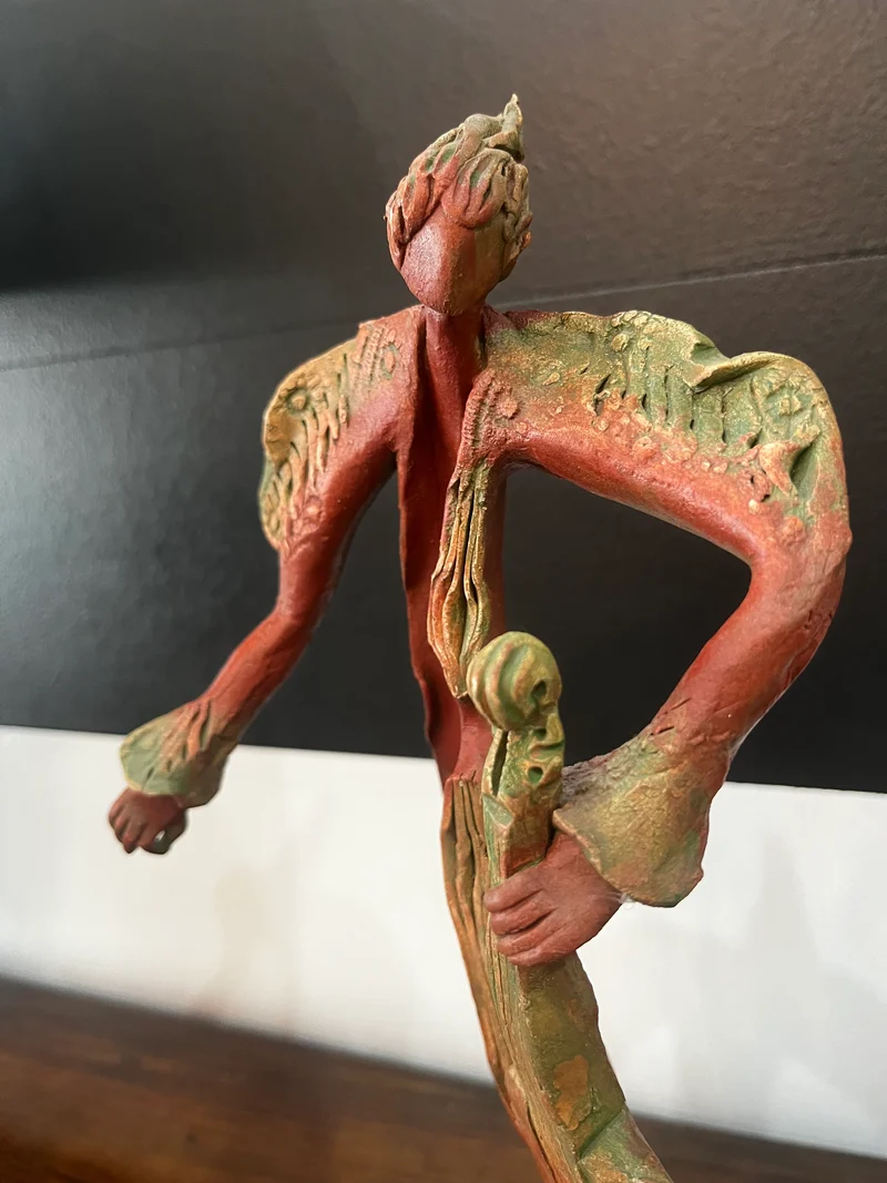 Statuette violoniste en terre cuite signé