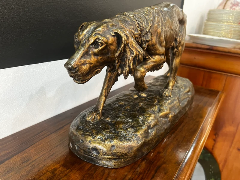 Chien de chasse à l’arrêt - signé Clovis Edmond Masson (1838-1913) en Bronze