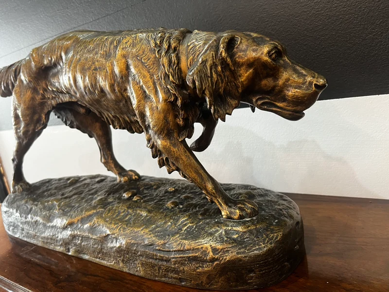 Chien de chasse à l’arrêt - signé Clovis Edmond Masson (1838-1913) en Bronze