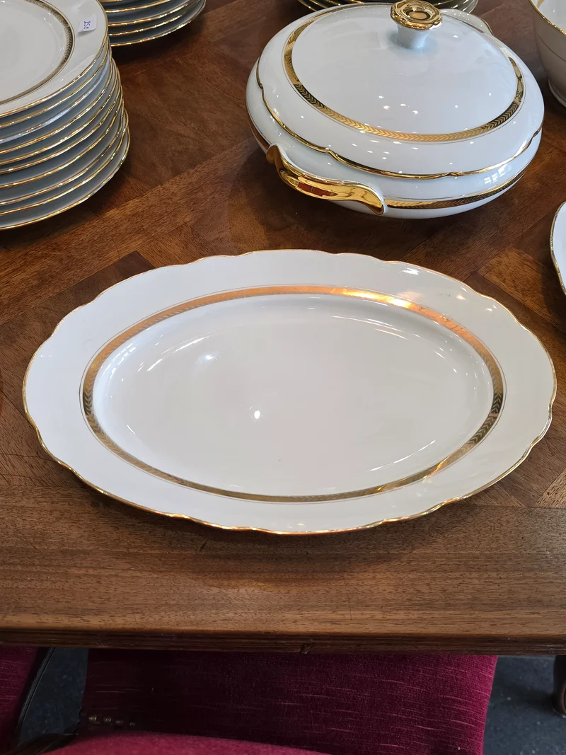 Service porcelaine de Sologne "model archevêque 2