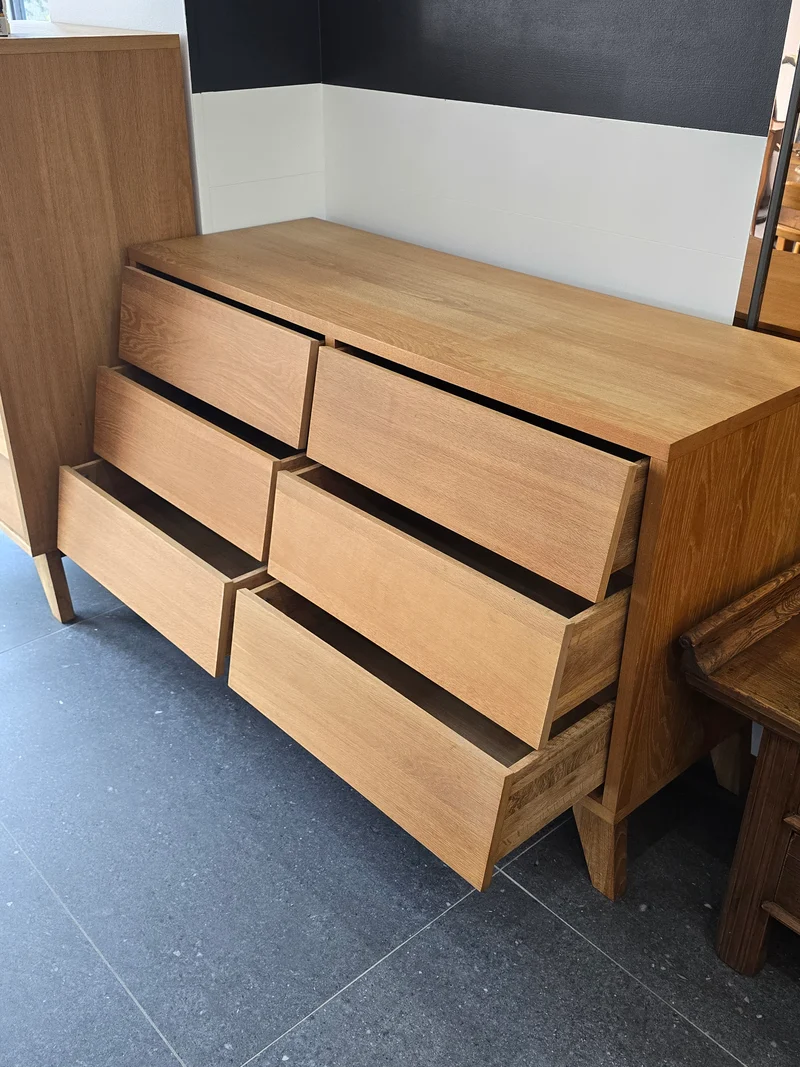 Commode scandinave