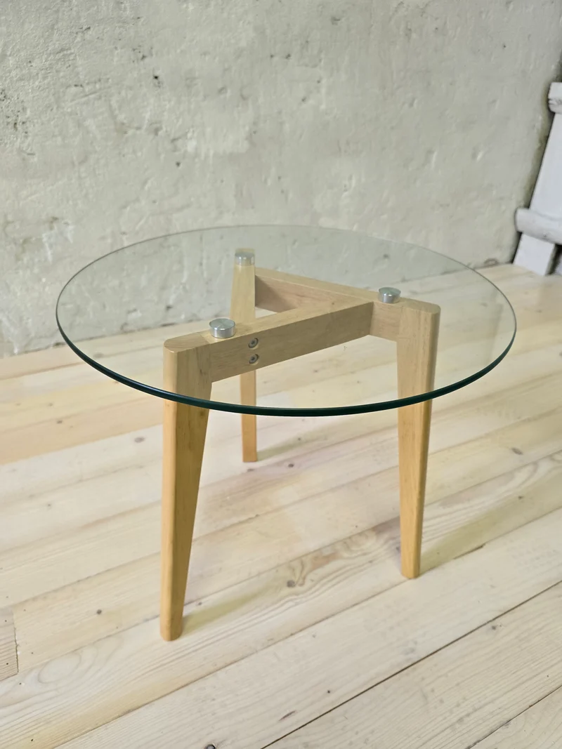 Table d’appoint plateau verre