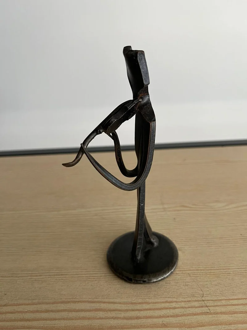 Sculpture abstraite vintage violoniste en fer