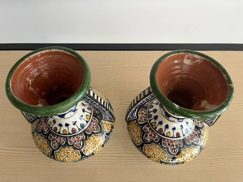 Paires de vases Marocain signé Safi en céramique peint mains