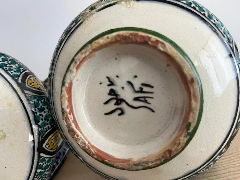 Paires de vases Marocain signé Safi en céramique peint mains