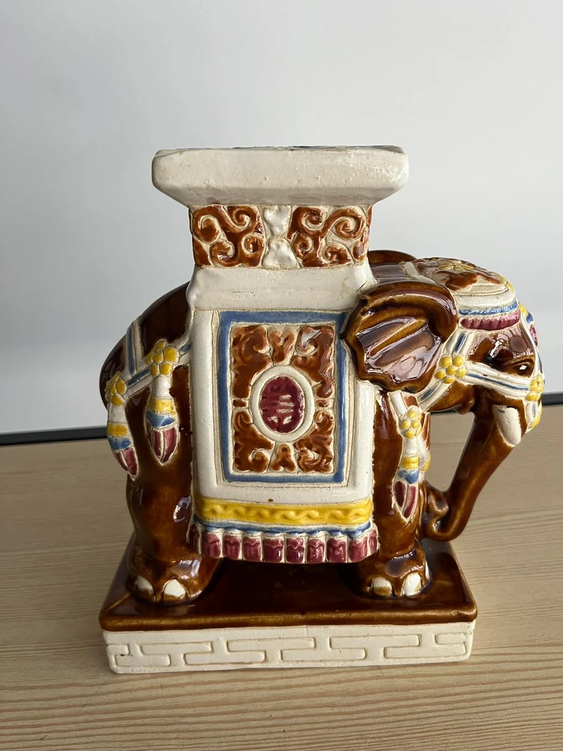 Cendrier elephant vintage en céramique