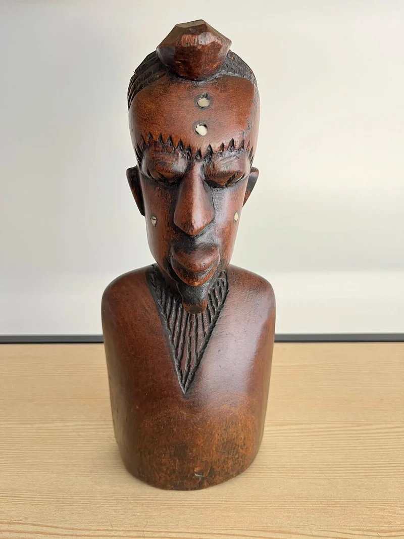 Tête Africaine vintage en bois sculpté