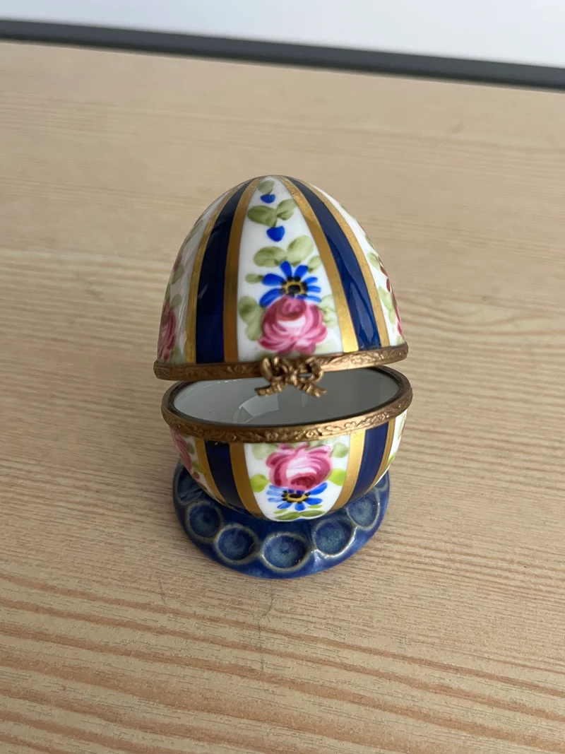 Œuf de limoges plein main boîte à bijoux vintage