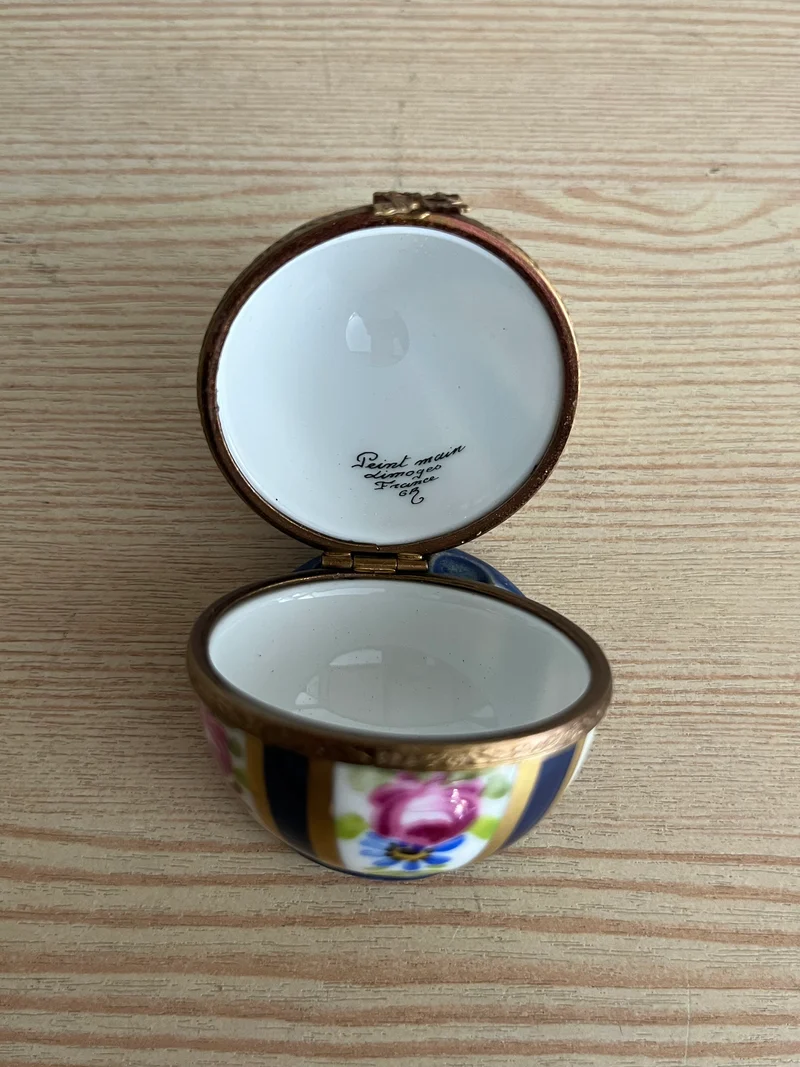 Œuf de limoges plein main boîte à bijoux vintage