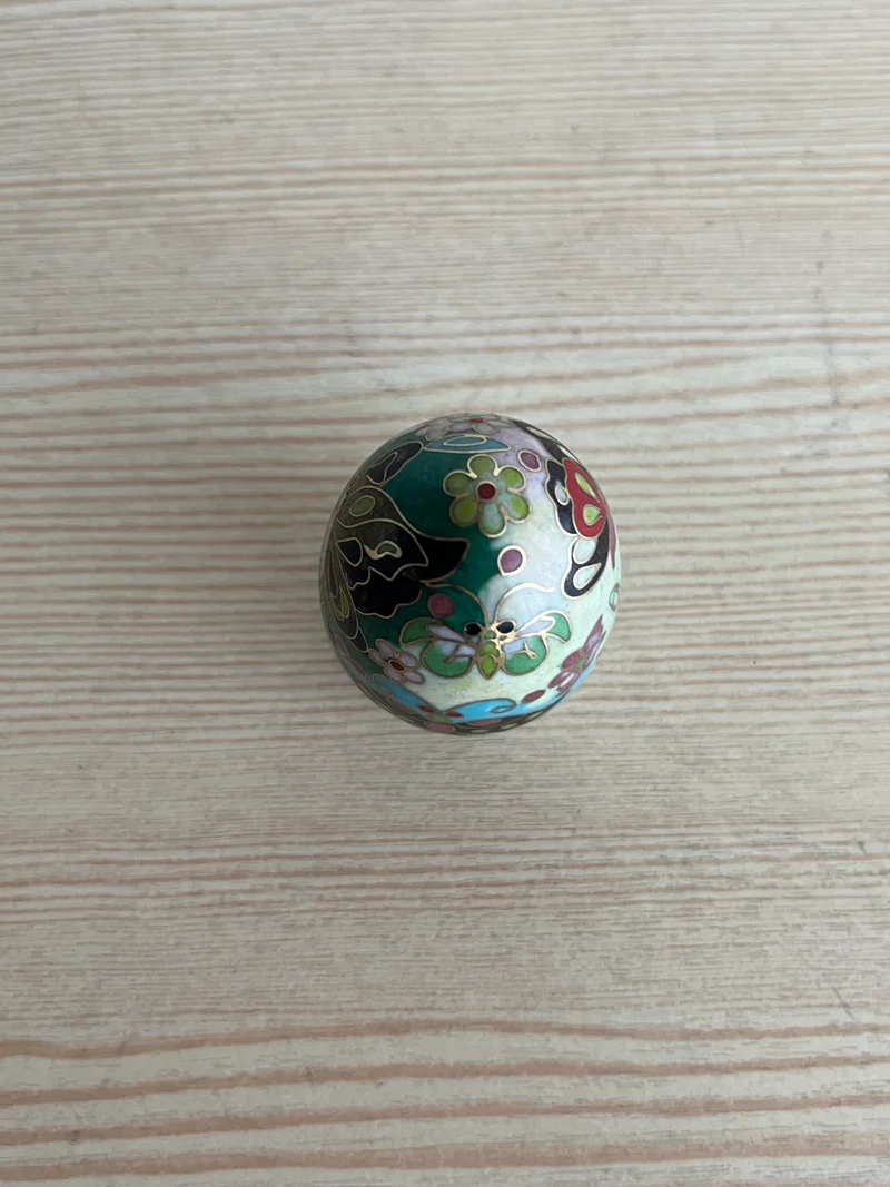 Œuf avec socle