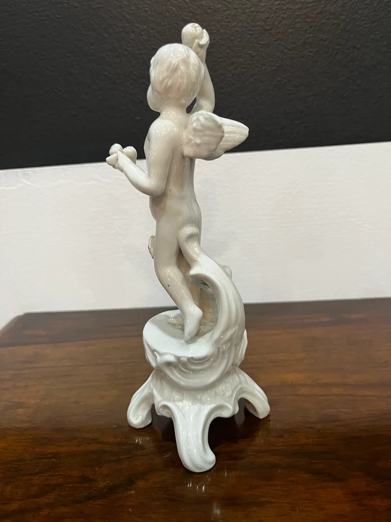 Sculpture Ange vintage en porcelaine