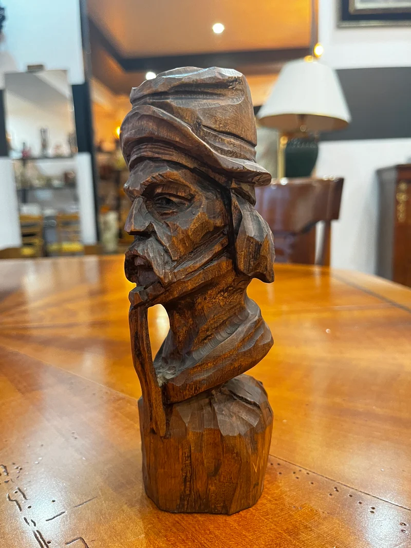 Sculpture tête en bois signé Villalba
