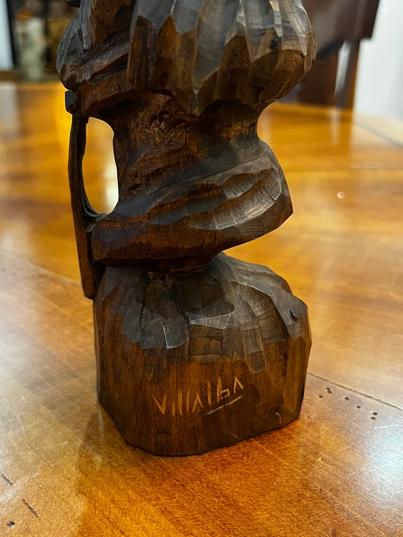 Sculpture tête en bois signé Villalba