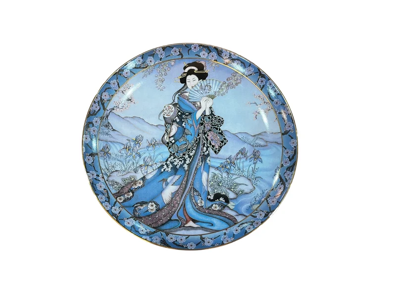 Assiette en porcelaine fine édition limitée by Daphne Baxter