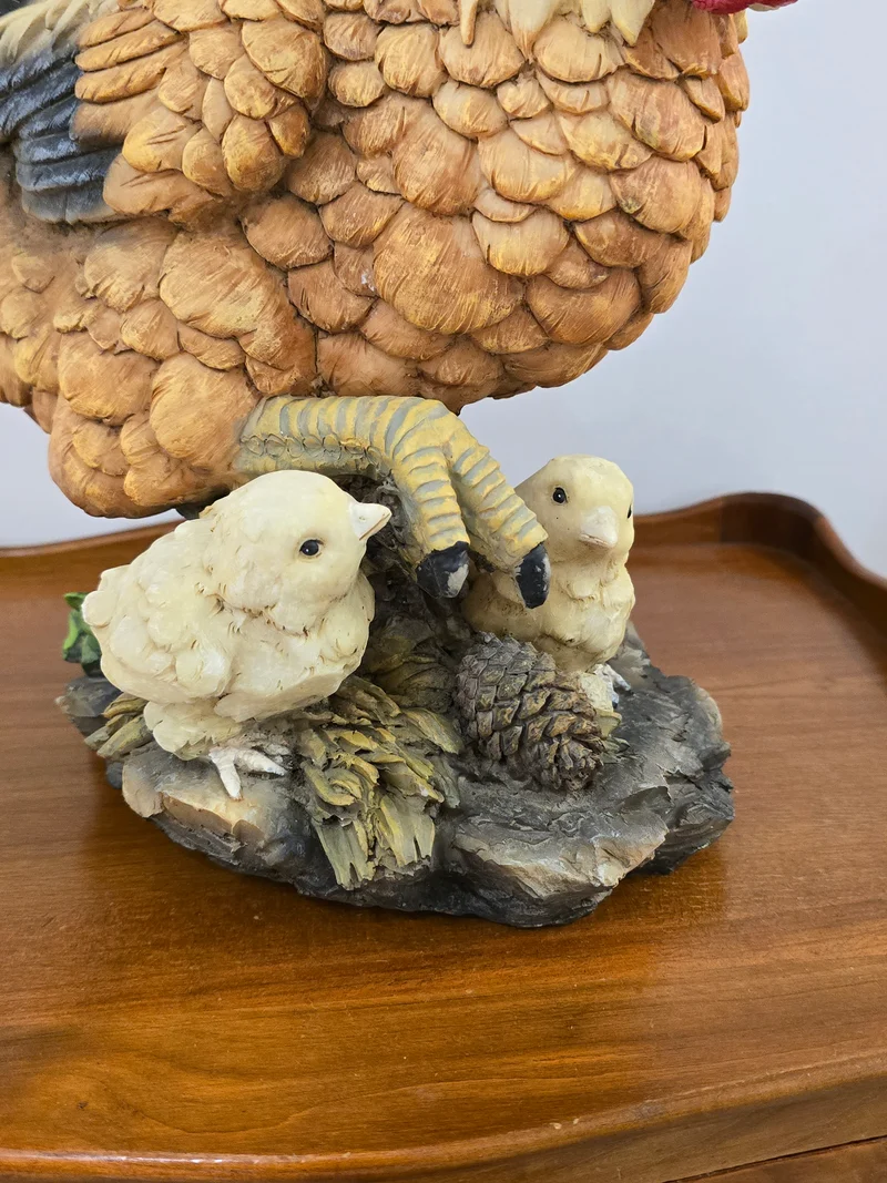 Poule décoration en plâtre