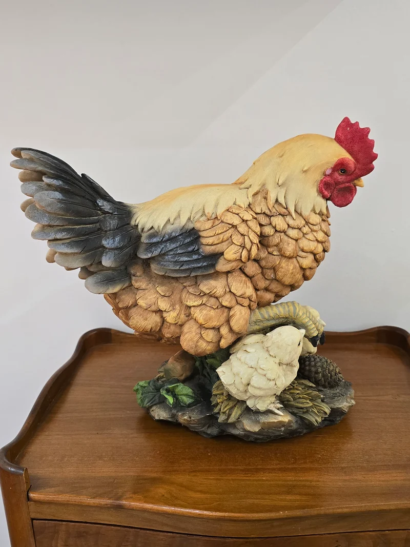 Poule décoration en plâtre
