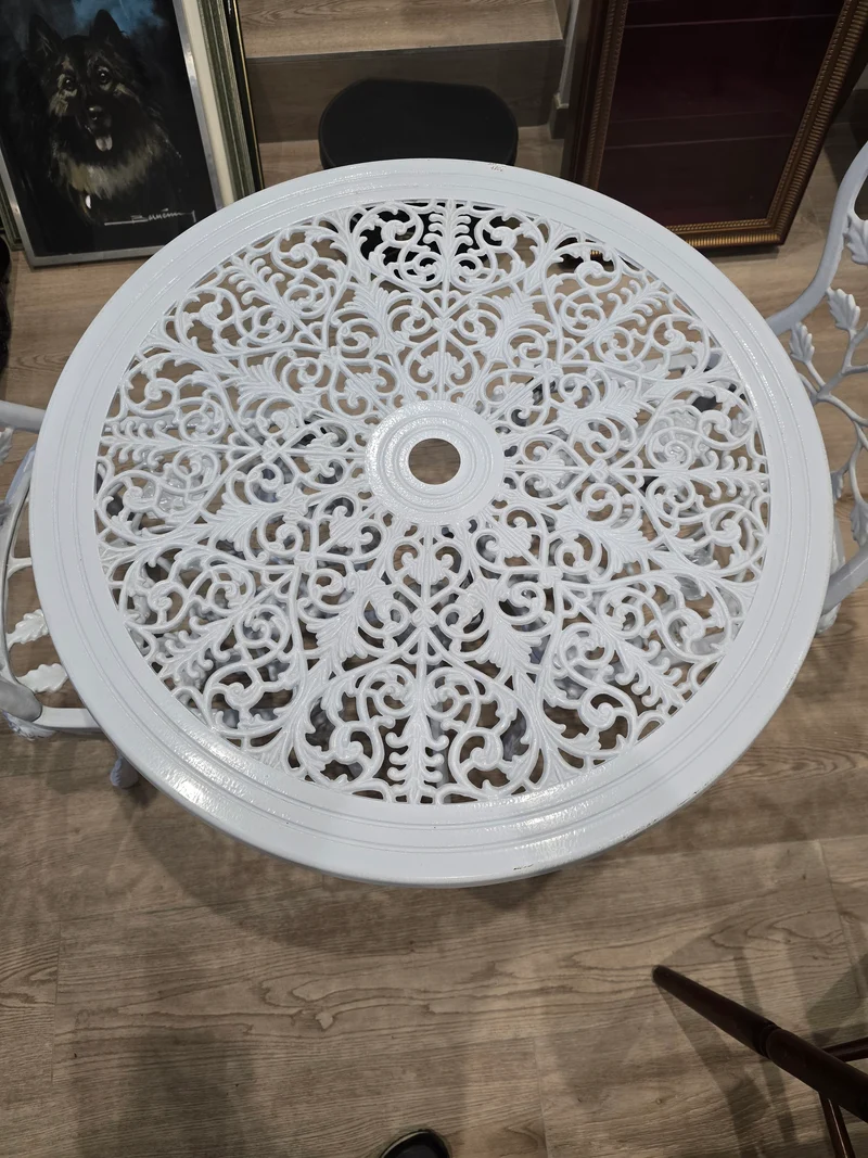 Table chaise fer forgé blanc