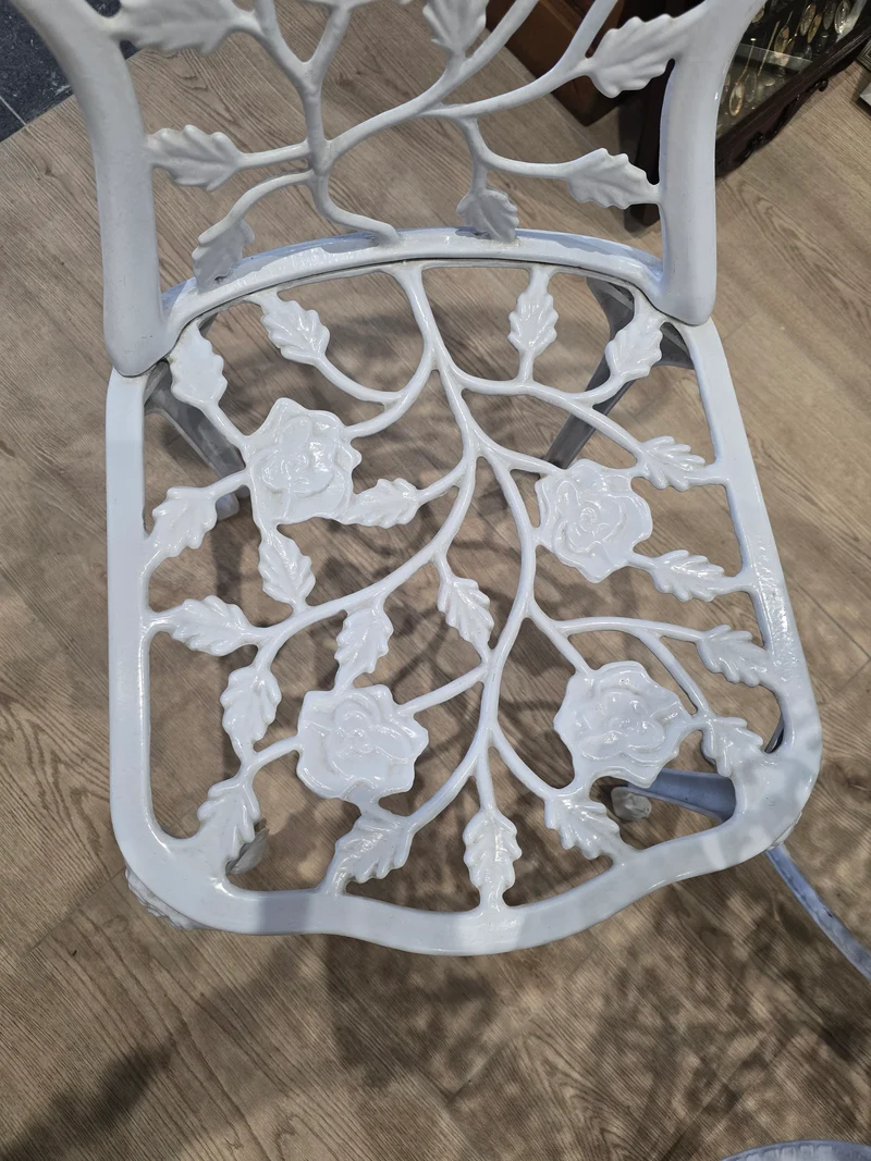 Table chaise fer forgé blanc