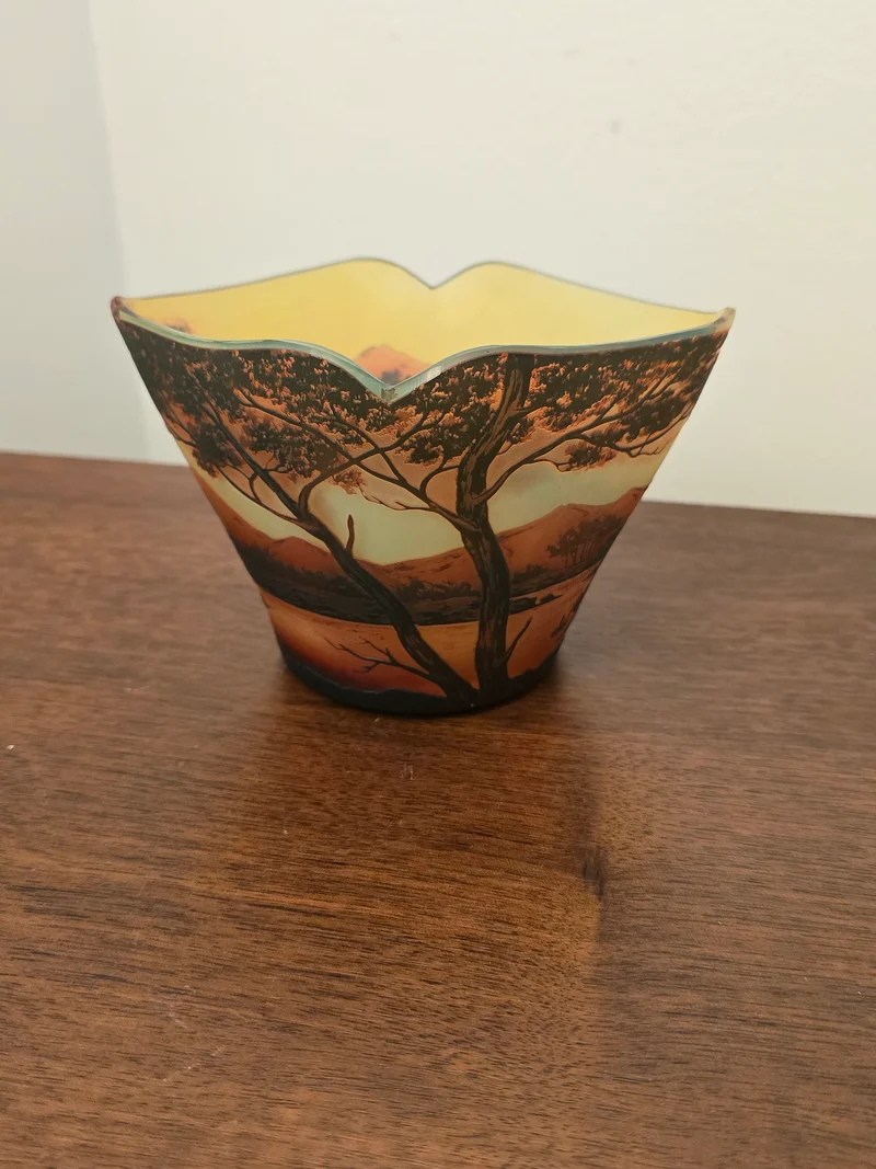 Vase pate de verre signé DEVEZ
