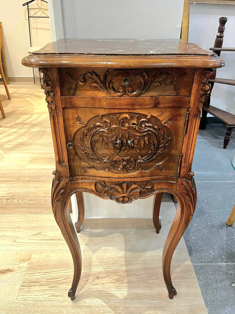 Chevet louis Xv marbre sculpté