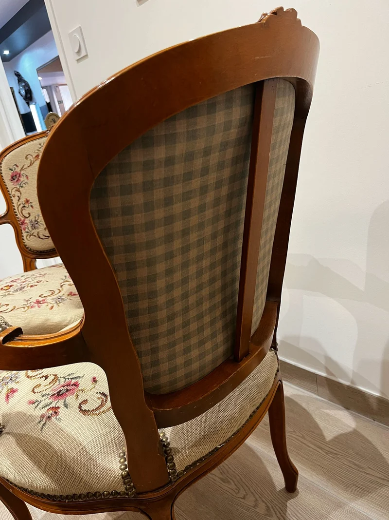 Fauteuils tapissés style Louis XV