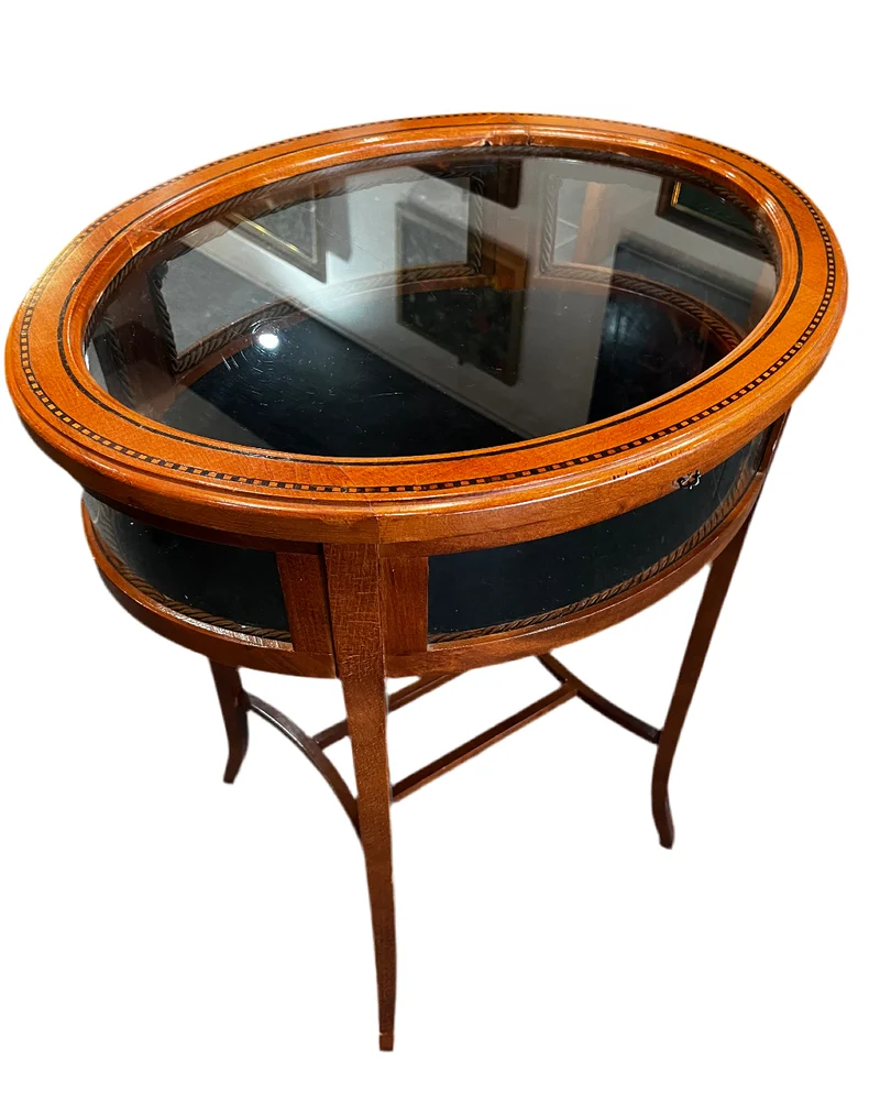 Vitrine sur pied
