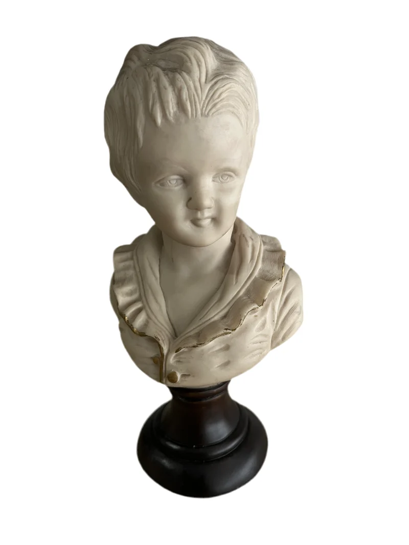 Buste d’enfant albâtre et résine