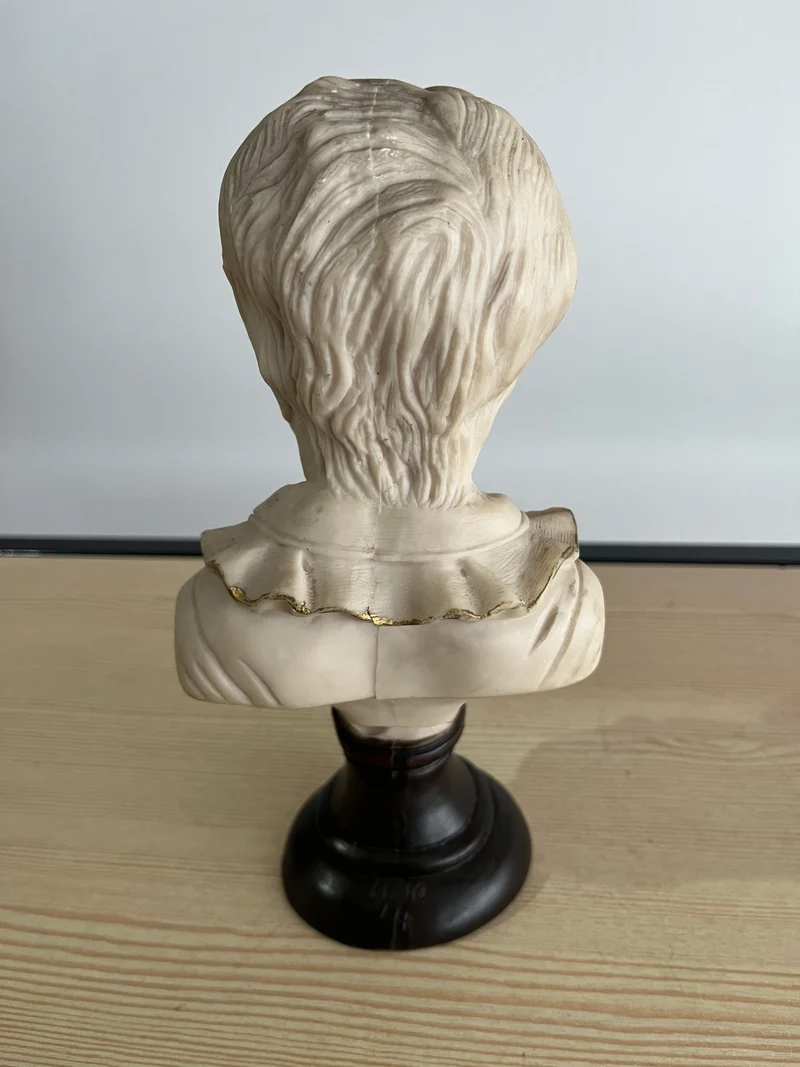 Buste d’enfant albâtre et résine
