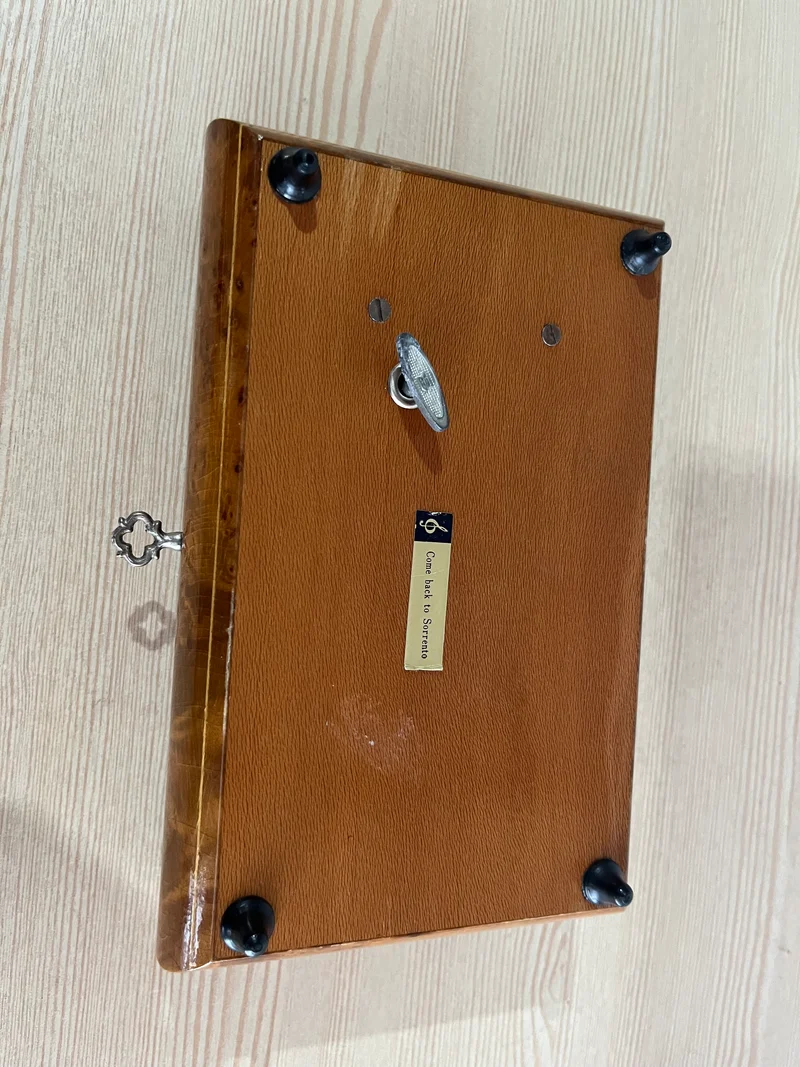 Boîte à bijoux musicale