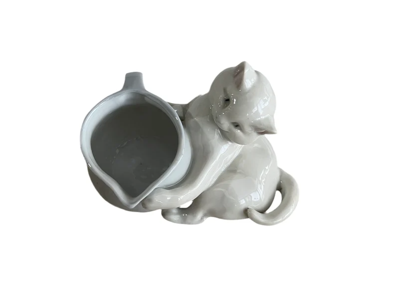 Statuette vintage chat en porcelaine