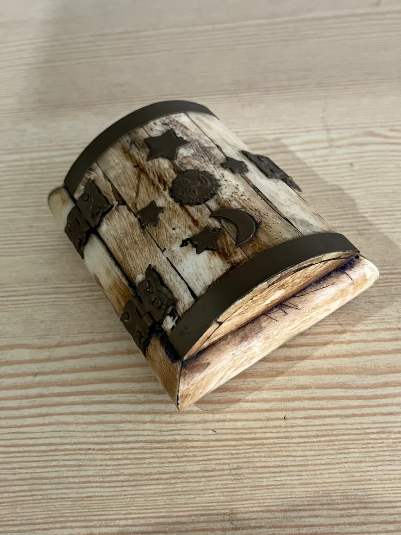 Boîte à bijoux en corne